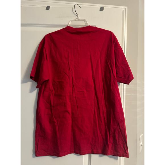 NWOT Port and Company Men's Cut Red Short Sleeve T Shirt Trump MAGA Size Lg - Picture 2 of 4